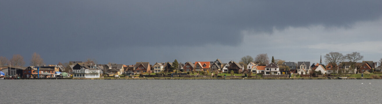 H&auml;user in Maasholm an der Schlei, Skyline
