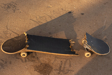 skate broken © Elzo