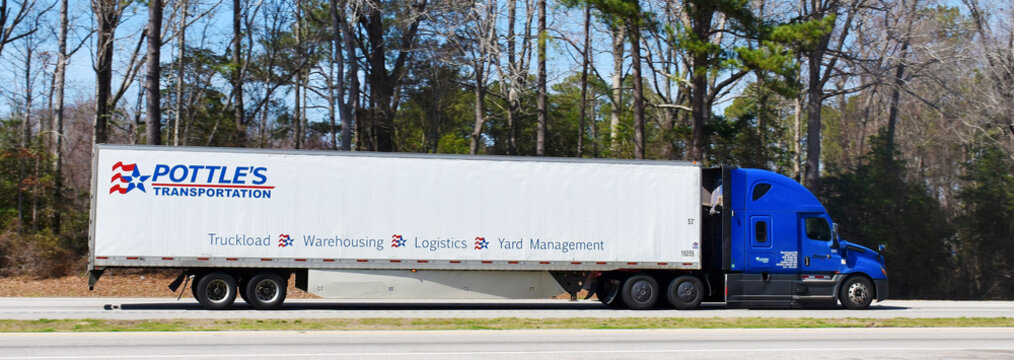 Pottle's Transportation Company Truck, Interstate 95, North Carolina, USA