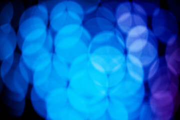 光の抽象美、非現実的な空間	
