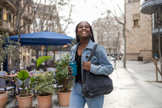 Casual stroll through Gracia neighborhood, Barcelona