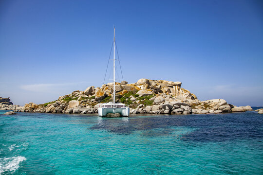 PLAISANCE DANS LES &Icirc;LES LAVEZZI EN CORSE