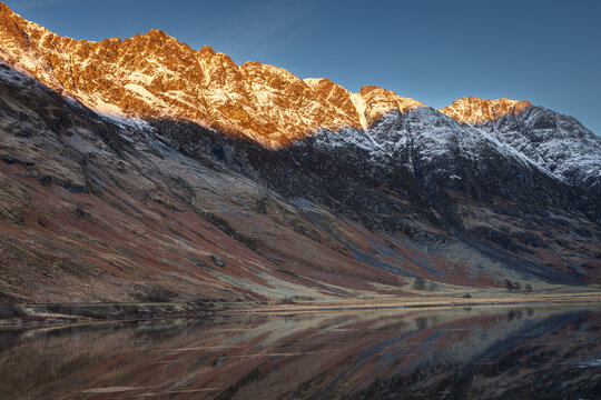 Aonach Eagach Ridge and Loch Achtriochtan in Glencoe, Scotland