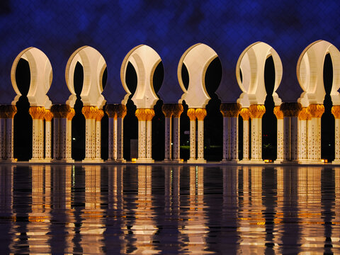 Sheikh Zayed Grand Mosque arches at night Abu Dhabi 