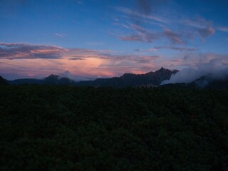 Obraz premium Soft Light Over Quiet Mountains