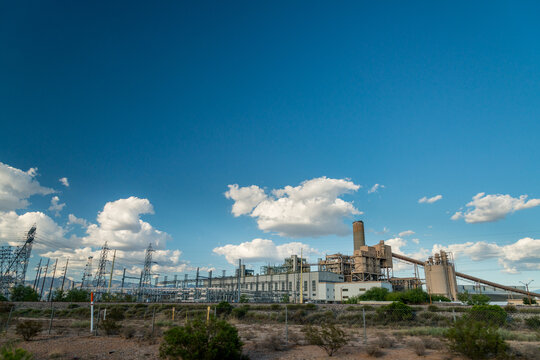 USA, Arizona, Tucson.  Tucson Electric Power plant, a coal and gas fired facility, in the southern part of the city.