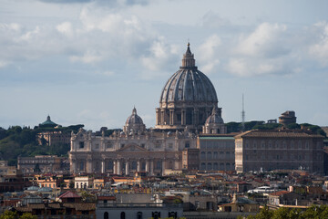 Naklejka premium View of St Peter Basilica from across Tiber river