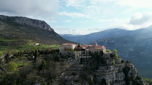 Gourdon: The Eagle&rsquo;s Nest of the French Riviera