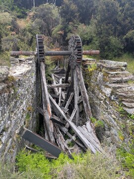 Invincible Mine New Zealand Gold abandoned mining equipment