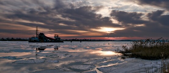 zachód słońca na Wyspie Sobieszewskiej © Krzysztof