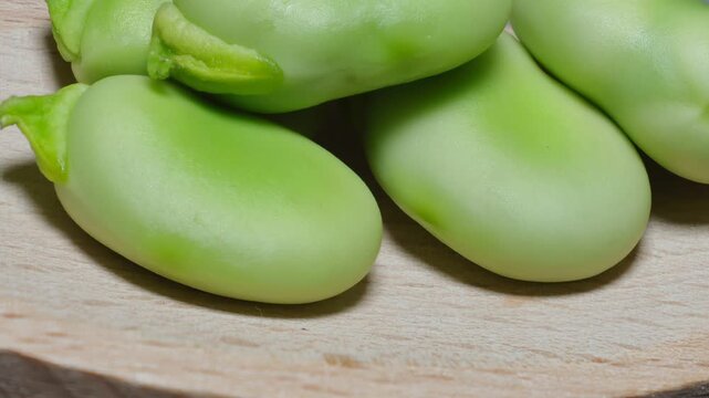 green beans on a wooden table
