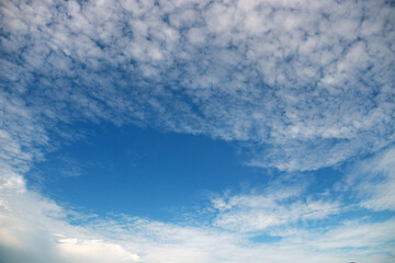 Fototapeta premium Sky with soft cloud. Sunlight with cloudy sky with clear sky.