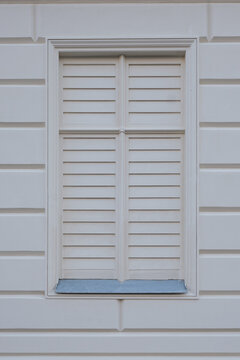 Bricked ab window