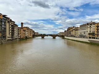 Fototapeta premium Iconic view of the Arno River and medieval bridges in Florence, Tuscany, Italy