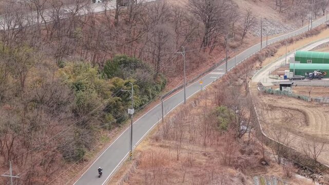 Cinematic motorcycle riding on Parallel to Highway with Real engine sound_Telephoto