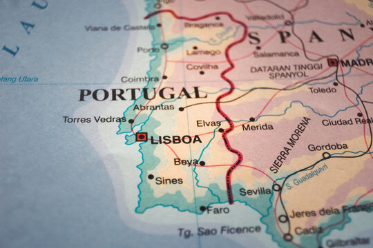 Map of Portugal with Lisbon and Other Major Cities