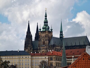 Obraz premium Intricate cathedral architecture detailed. Ornate stone carvings and soaring copper pinnacles displayed