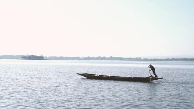 Peaceful atmosphere of local lifestyle at Kwan Phayao, a famous freshwater lake in Northern Thailand.