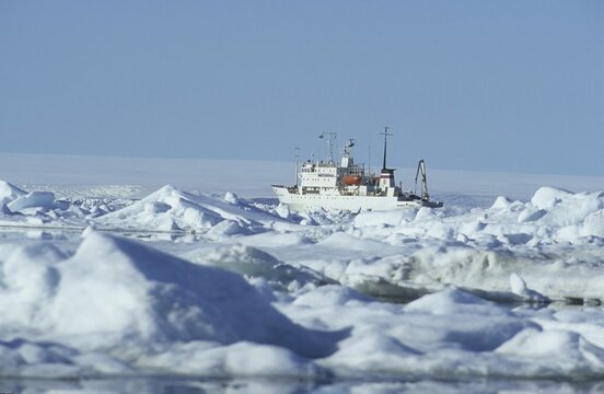 Ice breaker MS Multanovskiy in the polar sea, Spitsbergen, Svalbard, Arctic, Norway
