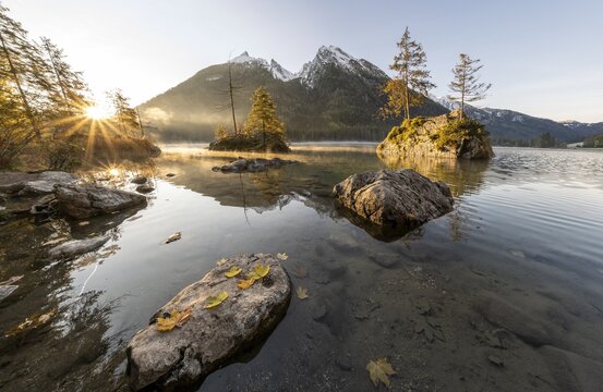 Sunrise at Hintersee with fog, Hochkalter in the back, Berchtesgaden National Park, Ramsau, Upper Bavaria, Bavaria, Germany