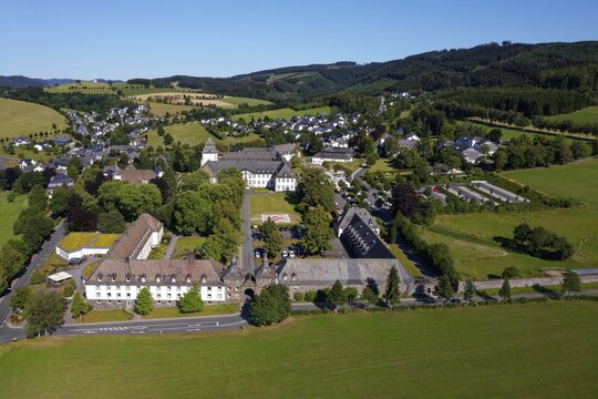 Aerial view, Monastery Grafschaft, Baroque, clinic, health resort Grafschaft, district of Schmallenberg, Hochsauerlandkreis, North Rhine-Westphalia, Germany