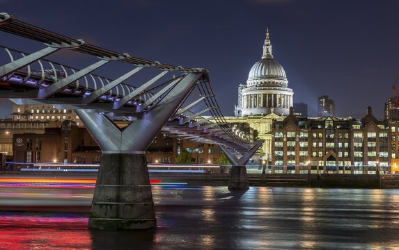 Millenium Bridge and St Paul's Cathedral by night, London, England, Great Britain