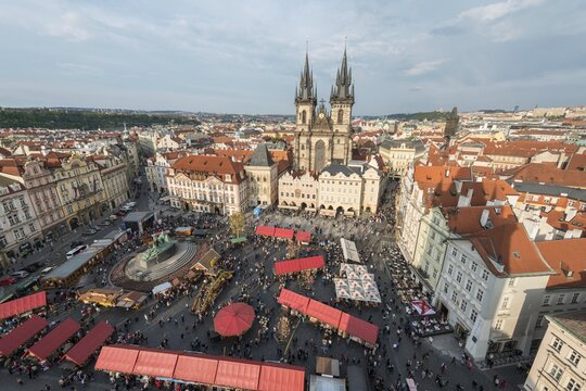 Old Town Square with a market and Tyn Church, Church of Our Lady in front of T&yacute;n, Old Town quarter, Prague, Czech Republic