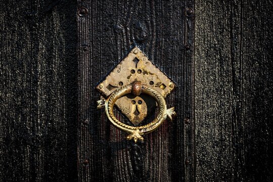 Door knocker, old peat church of Gr&ouml;f or Grafarkirkja near Hofs&oacute;s, Skagafj&ouml;r&eth;ur, Skagafj&ouml;rdur, Nordisland, Iceland