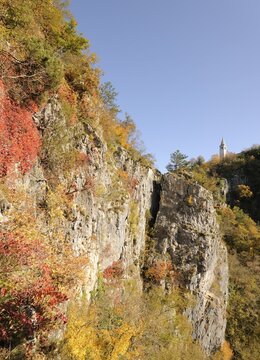 Village above the Doline, sinkhole, Velika dolina, &Scaron;kocjan, Slovenia, Europe