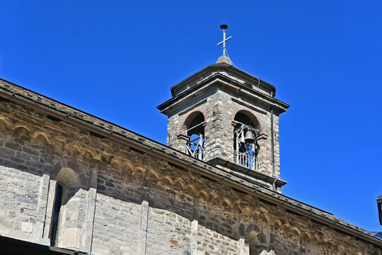 Colico, Abbazia di Piona o Priorato di Piona, importante esempio di architettura romanica lombarda, Lago di Como, Italia