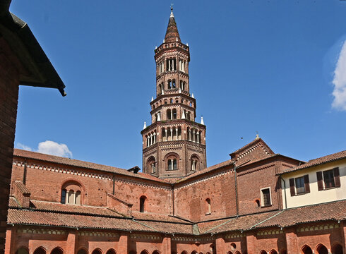 Milano, L'abbazia benedettina di Chiaravalle, Lombardia, Italia