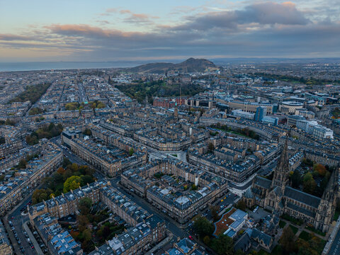 Beautiful aerial view of Edinburgh, the Historic Suburbs and Curved Streets, Scotland &ndash; Urban Pattern and Cityscape from Above