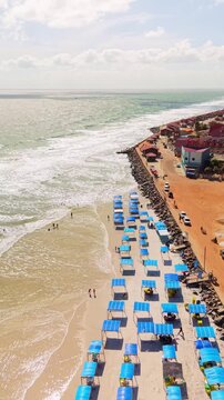 Voo sobre a orla da praia de Ajuruteua em Bragan&ccedil;a no Par&aacute;