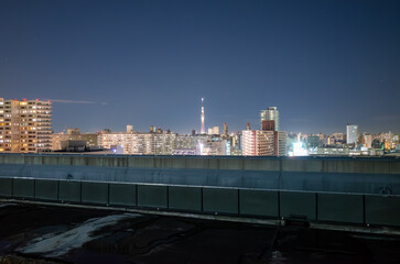 Naklejka premium 屋上から見た都市の夜景