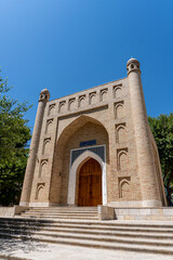 Obraz premium Mosque in Tashkent, Uzbekistan, blue sky, copy space for text