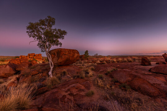 Sunset over Karlu Karlu (Devil's Marbles), Tennant Creek area, Northern Territory, Australia