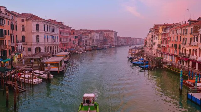 Grand canal  - Venise