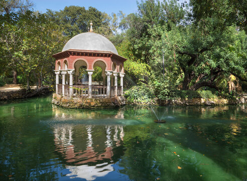 Seville - The summer house in Maria Luisa park