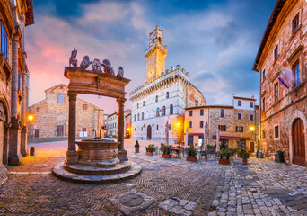 Fototapeta premium Montepulciano, Tuscany. Beautiful cityscape view on Piazza Grande with Town Hall, historical town in Italy.