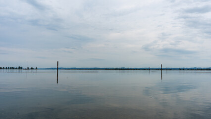 Obraz premium Reflection of clouds at the lake of constance