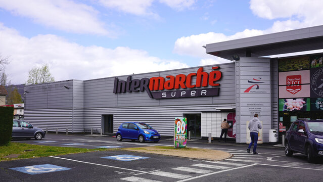 THIERS, FRANCE - MARCH 31, 2026: Intermarche Super store facade with customers and parking
