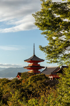 Sanjunoto pagoda and Kiyomizu-dera temple it&rsquo;s the ancient place in Kyoto, Japan 