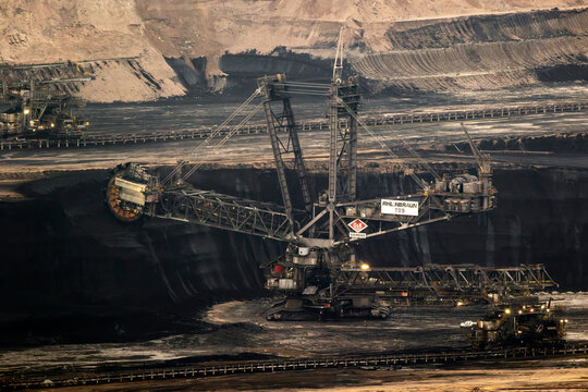 RWE Rheinbrain Garzweiler open-pit mine heavy mining equipment