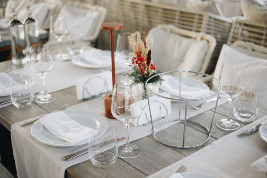 Elegant Table Setting with Glassware