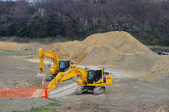 パワーショベルによる土木工事
