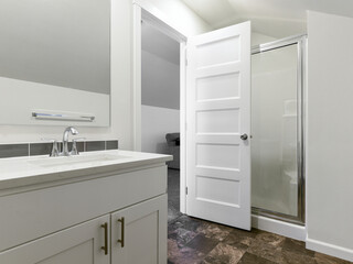 Fototapeta premium Modern residential bathroom interior