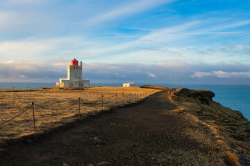 Latarnia morska na półwyspie Dyrhólaey © Krzysiek Cegiełka