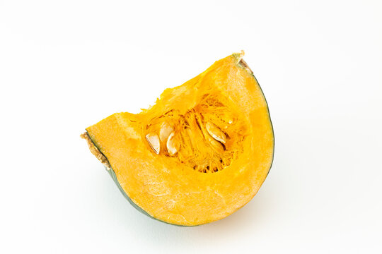 カットした南瓜　白バック