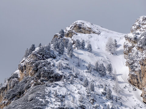 falzarego pass dolomites winter season