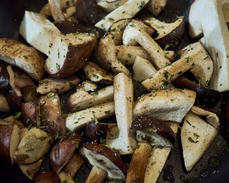 Close up of seasoned, cooked bay bolete mushrooms
